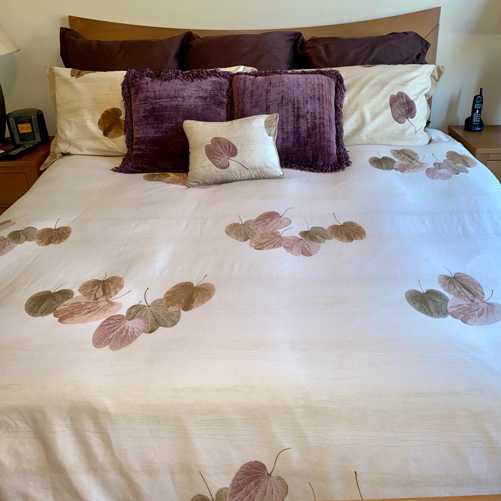 Royal Sateen by Kitan Duvet Cover and Bedding Set - Cal King